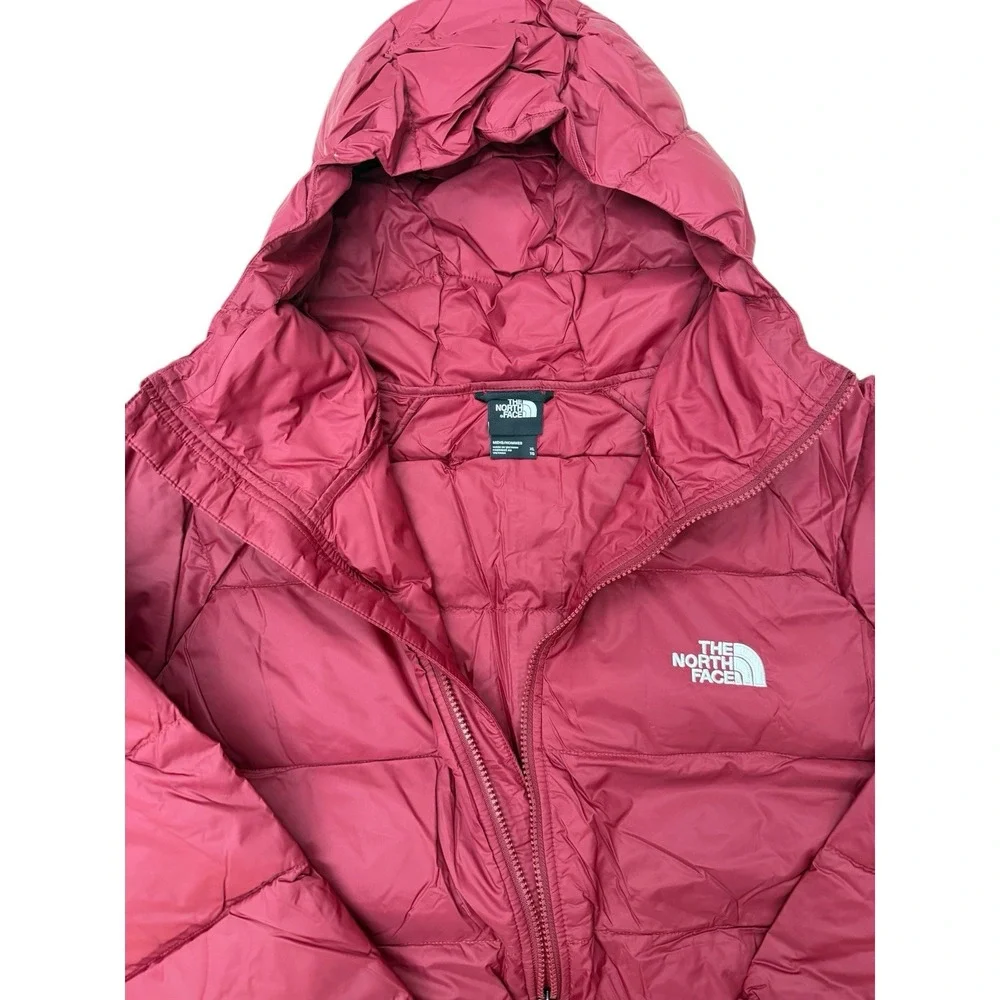 The‎ North Face Hydrenalite Down Hoodie in a red/cordovan Men's Size XL
